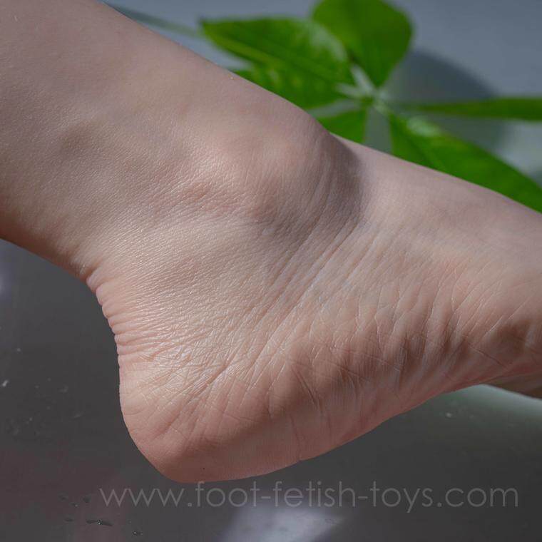 silicone feet toy